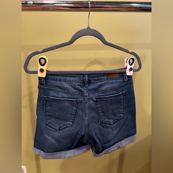 Judy Blue Jean Shorts - Picture 2 of 4